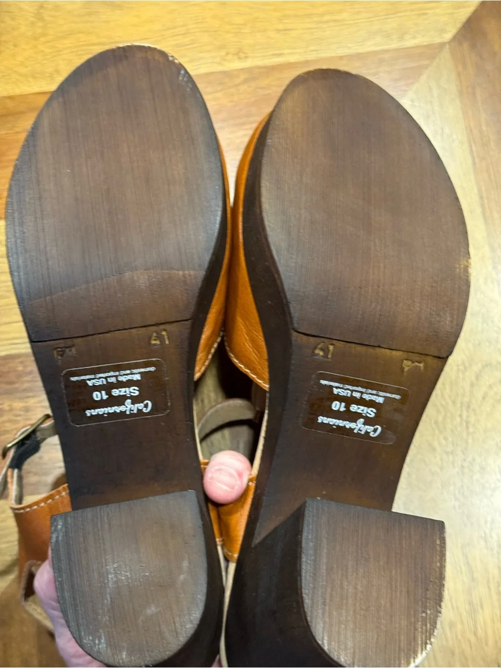 Californians Leather Wooden T- Strap Platform Shoes size 10